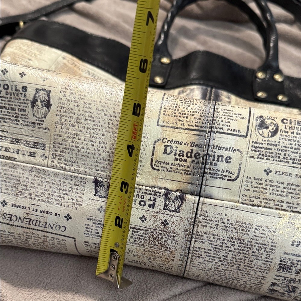 Patricia Nash Black and Cream Newspaper Print Bag - Picture 4 of 8